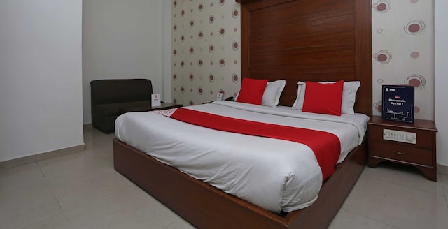 OYO 14710 ホテル パルヴィ パレス