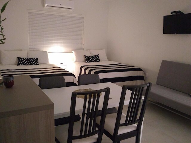 スタジオ アパートメント ビスケーン ブールバード マイアミ