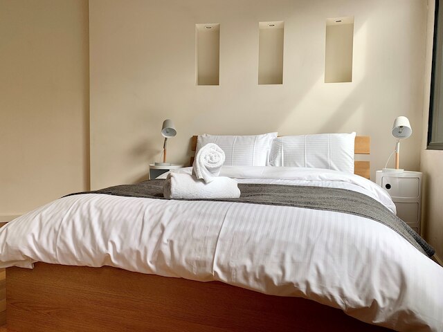 レアディセット アパートメンツ オン キング