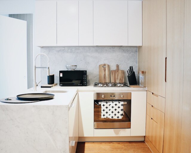 レアディセット アパートメンツ アット ライトハウス