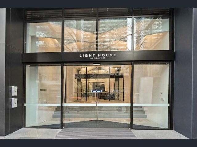 レアディセット アパートメンツ アット ライトハウス