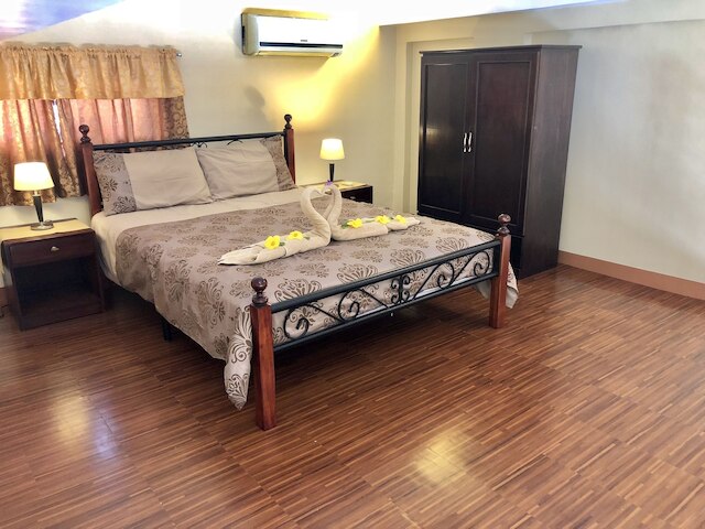 パル ワトソン アパートメンツ