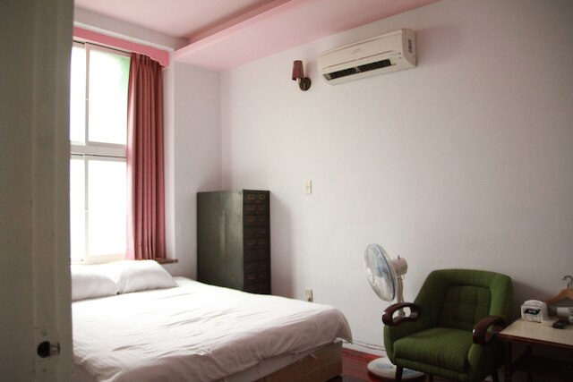 マッカーサー (麥克阿舍台南老屋民宿)