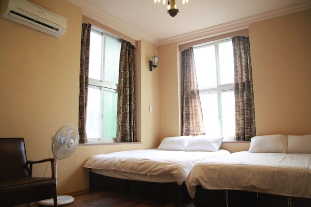 マッカーサー (麥克阿舍台南老屋民宿)