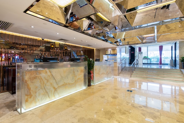 L ホテル チャンセン (珠海拱北L酒店昌盛店)