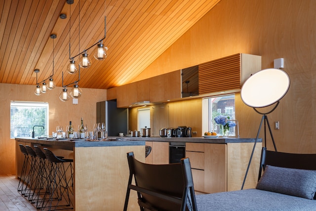 フォックスウッド E