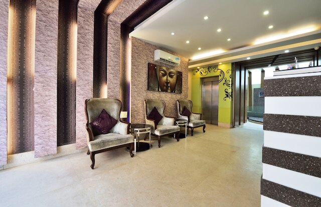 ホテル タクシュ イン