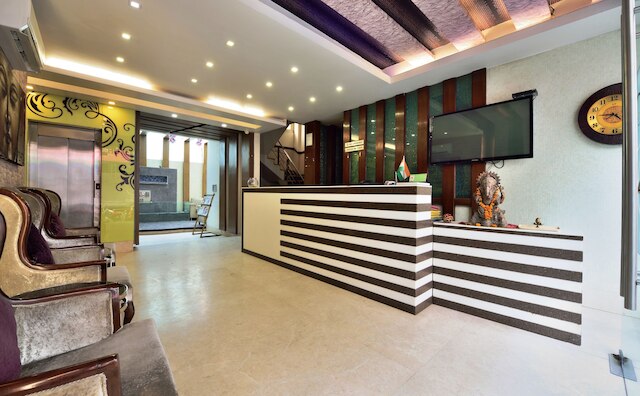 ホテル タクシュ イン