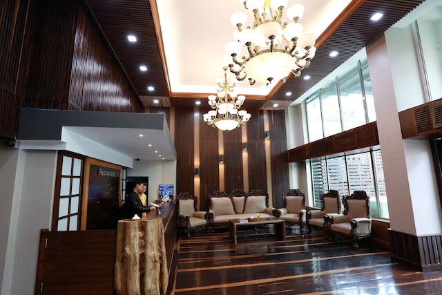 トライスター ホテル