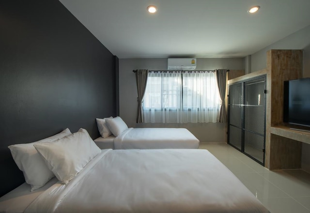 プンスク アット プラシン