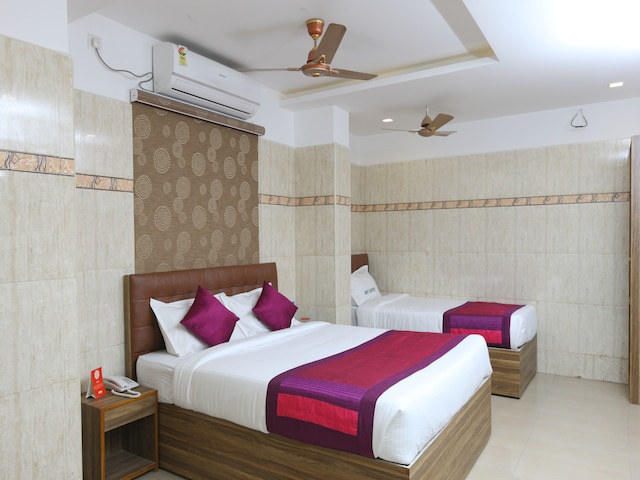 OYO 11437 GMT センター