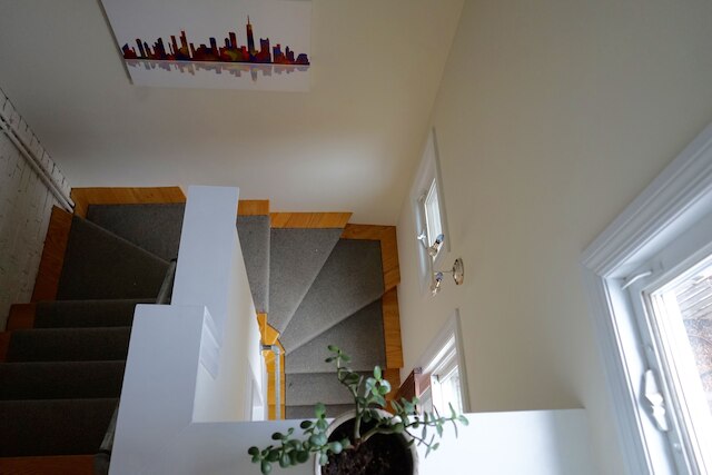 3 - レベル バックタウン ホーム - アメージング アウトドーズ & パーキング