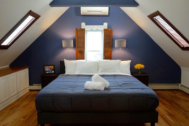 3 - レベル バックタウン ホーム - アメージング アウトドーズ & パーキング