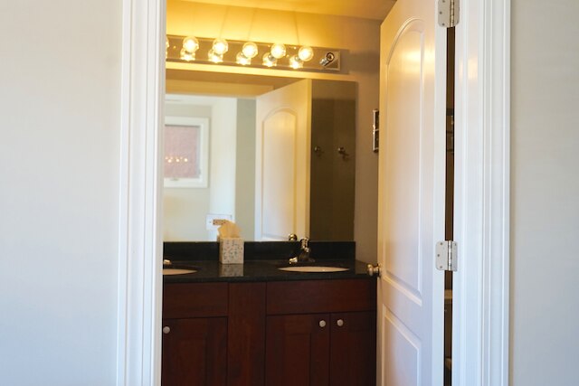 マコーミック ビジネス トラベラー ディライト ウィズ 2 バルコニーズ