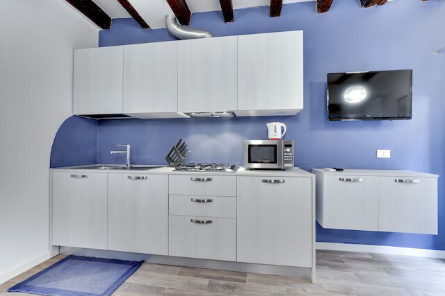 カ ディ コルテ ドナ