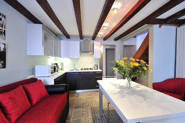 カ ドルチェ ヴィータ