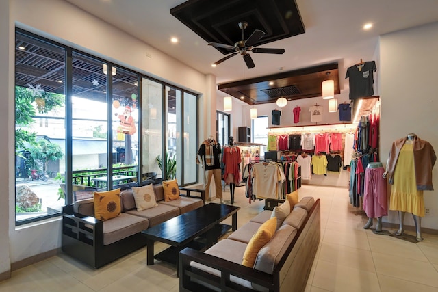 ホワイト ロータス ホテル ホイアン