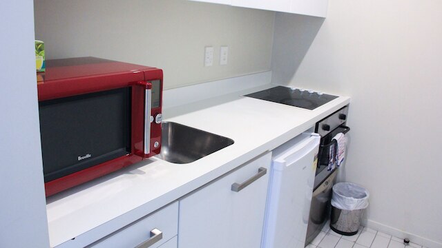 クワドラント 2 ベッドルーム ウィズ シービュー & パーキング