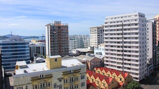 クワドラント 2 ベッドルーム ウィズ シービュー & パーキング