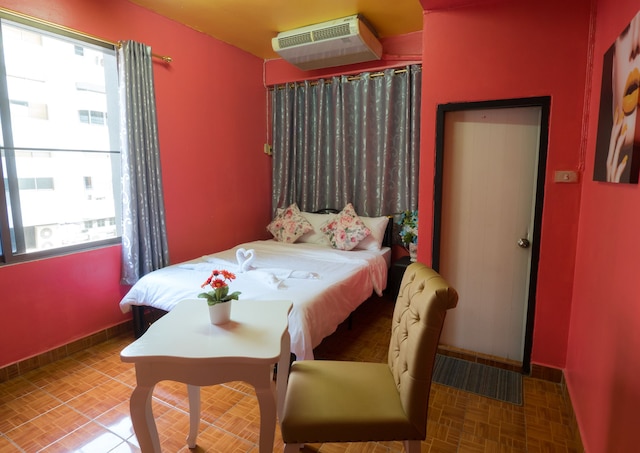 デ・スカイ・スクンビット・エカマイ