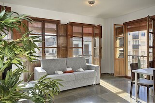 グラナクスペリエンス アティコ カテドラル