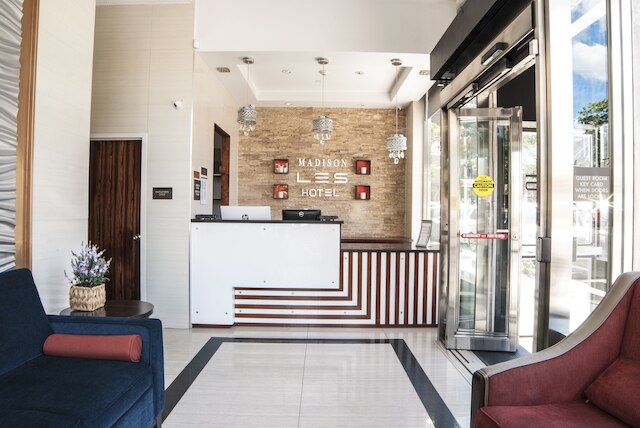 マディソン レ ホテル