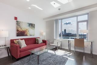 ブルーバード スイーツ イン ケンダル スクエア