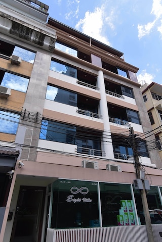 エイト ヴィレ アパートメント