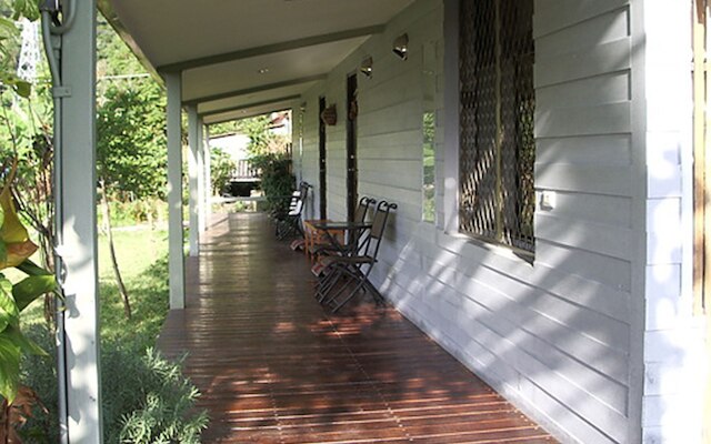 チカスアン キャンピング ベッド アンド ブレックファスト (七腳川露營民宿)