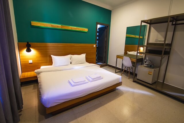 スリープ ポッド ホステル