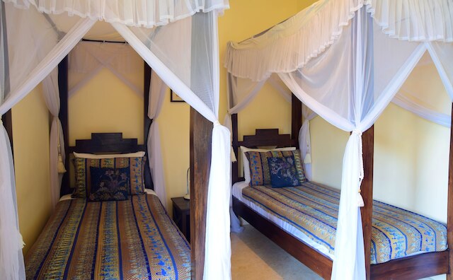 ヴィラ プトゥ ミラ バイ マハ バリ