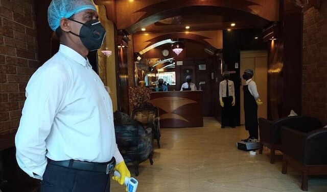 ホテル ホワイト ハウス