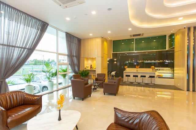 インフィニティ 28 ホテル & レジデンス