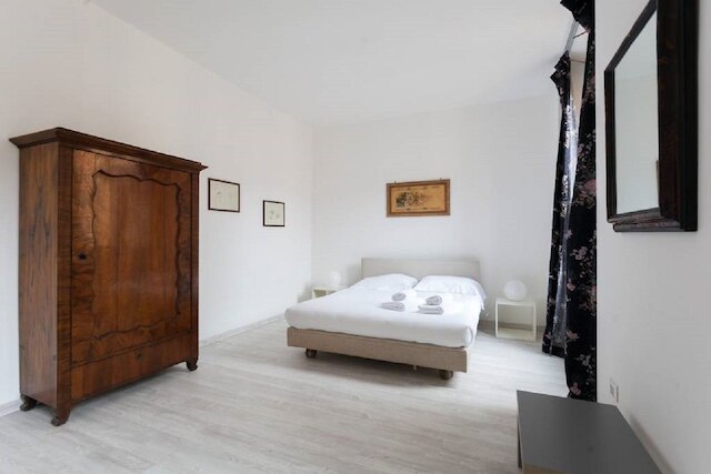 アメディ アパートメント イント 7