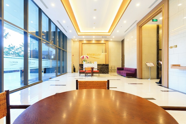 スペーシャス サイゴン