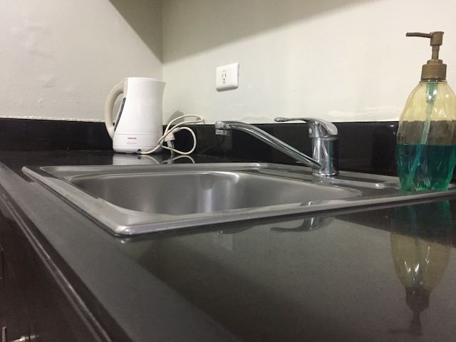 スタジオ アパートメント アッ トタギック マニラ