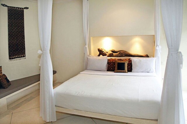 ヴィラ セミニャック ウィリアム