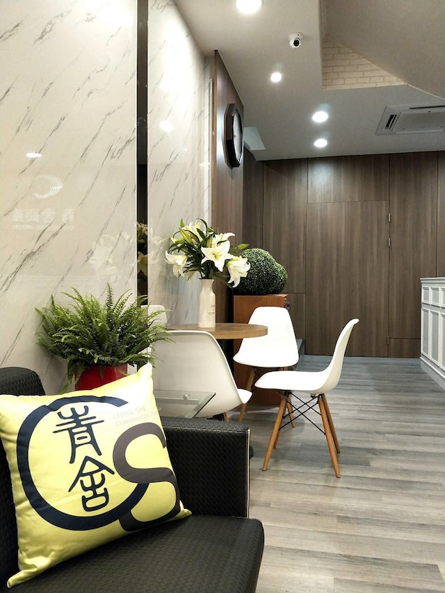 チン シャー ホテル