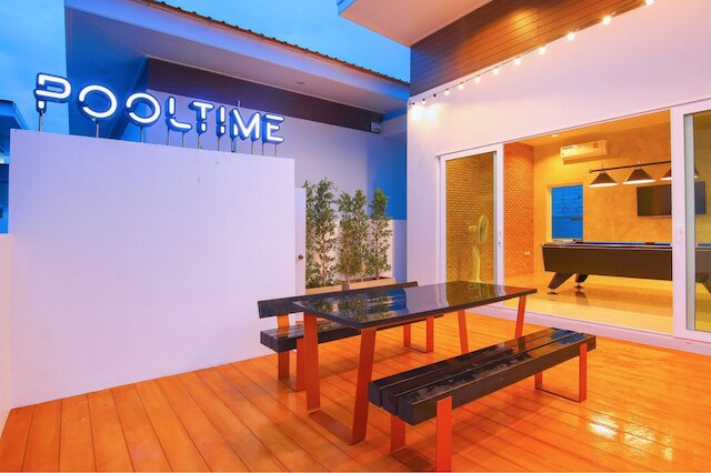 プールタイム ヴィラ