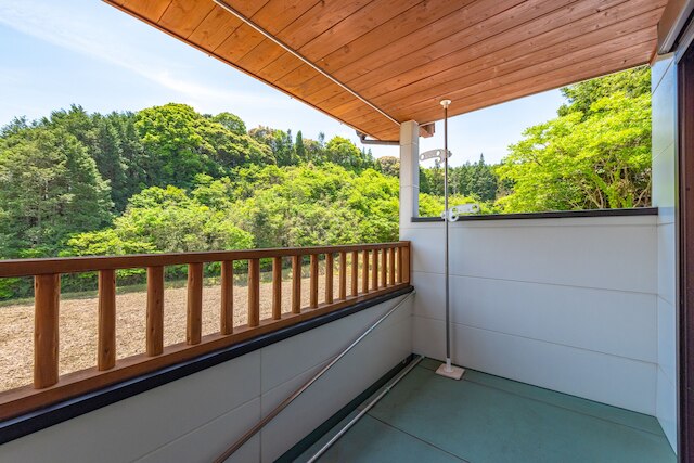 Share Creative&Bed 'adonoan'