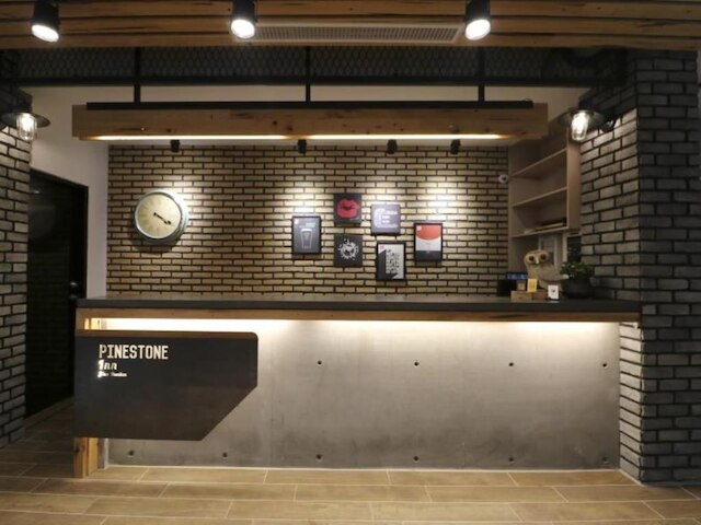 パインストーン イン