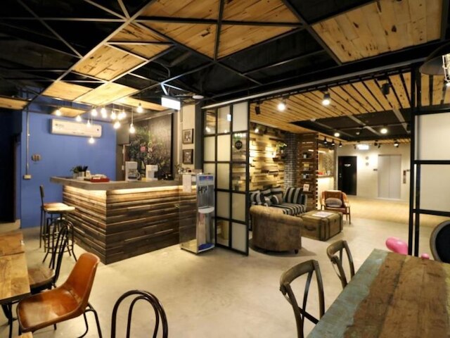 パインストーン イン