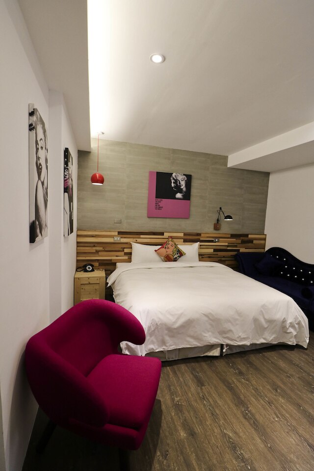 パインストーン イン