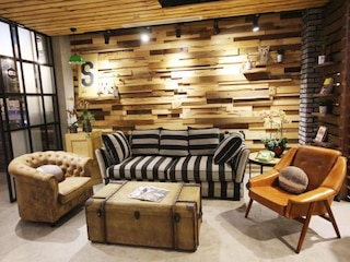 パインストーン イン