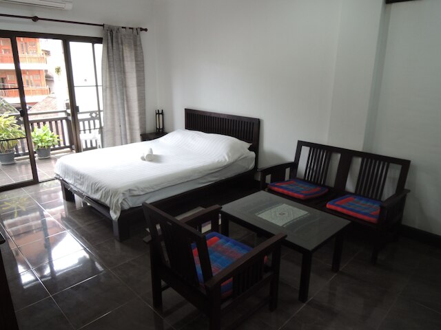 ファー アパートメント