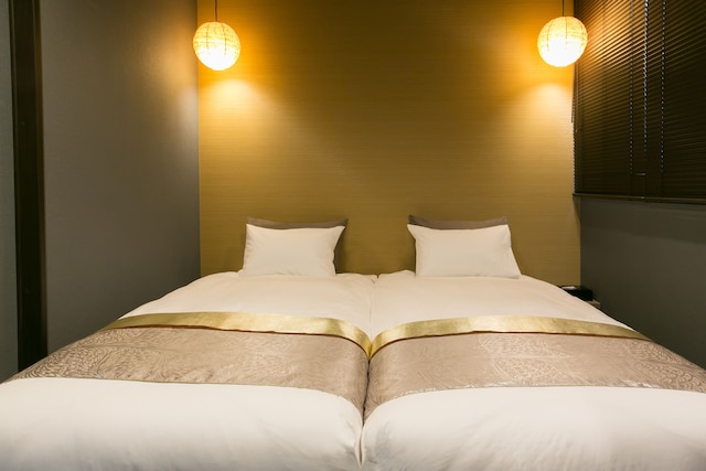 ホスタ五条烏丸 瑛