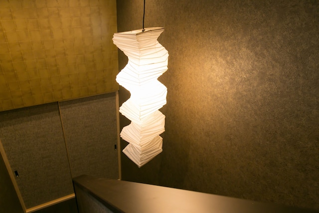 ホスタ五条烏丸 瑛