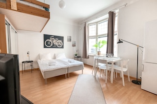 2ndホームズ カンッピ スタジオズ