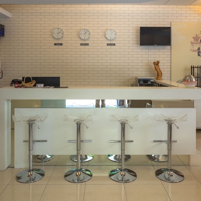 アパト シティホーム (高雄寓旅宿)