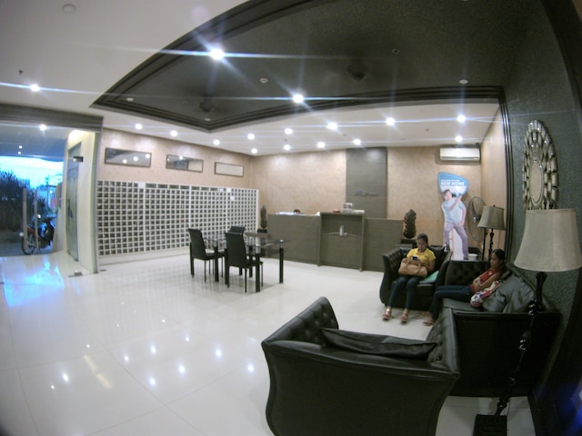 セブ ルームズ - サン マリノ